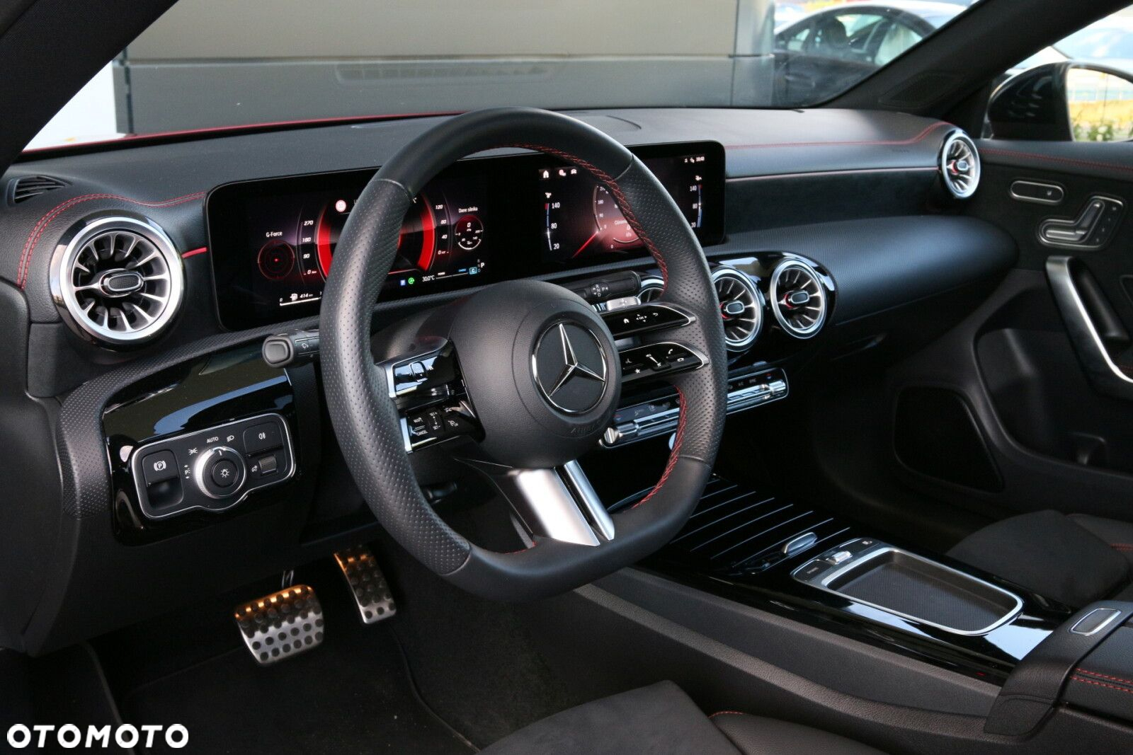Mercedes-Benz CLA - 13