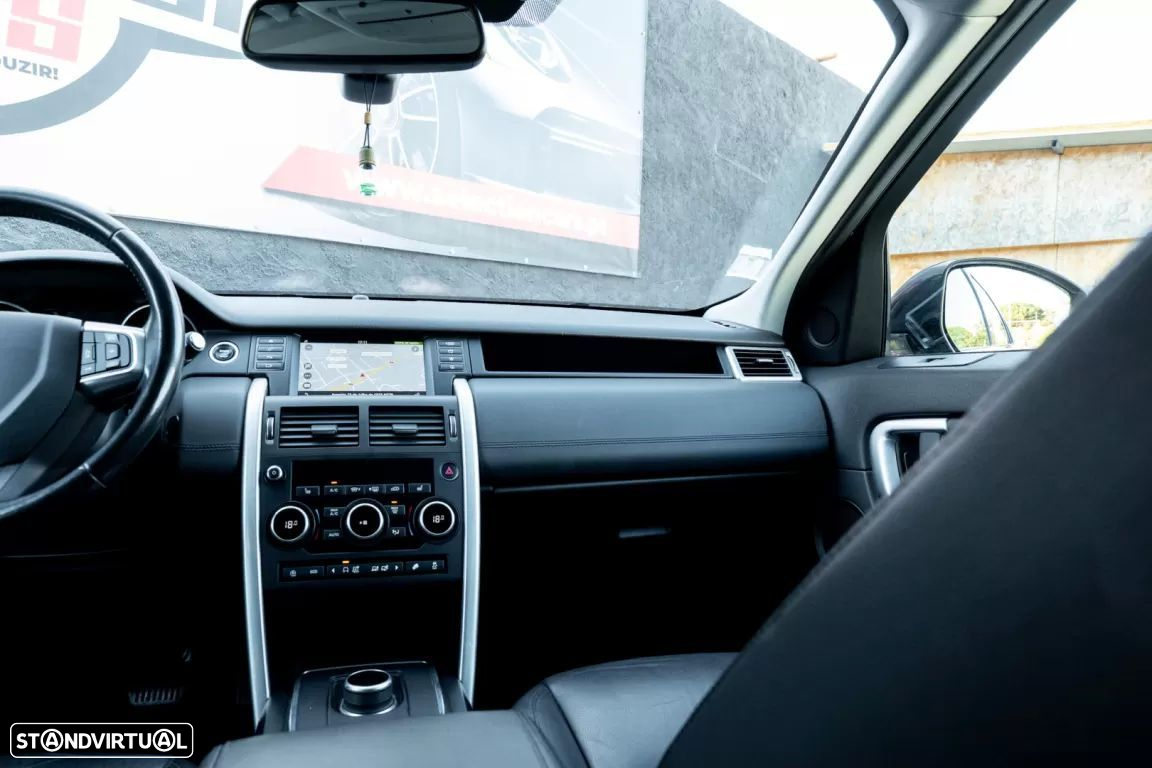 Land Rover Discovery Sport 2.0 TD4 SE Auto - 15