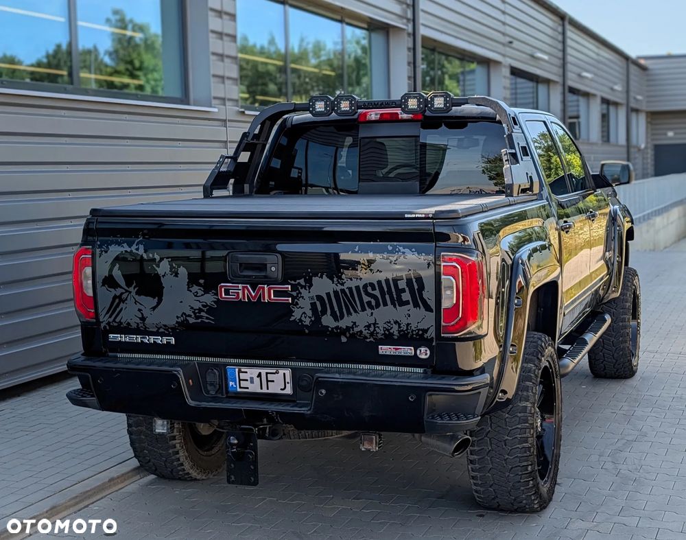 GMC Sierra - 12