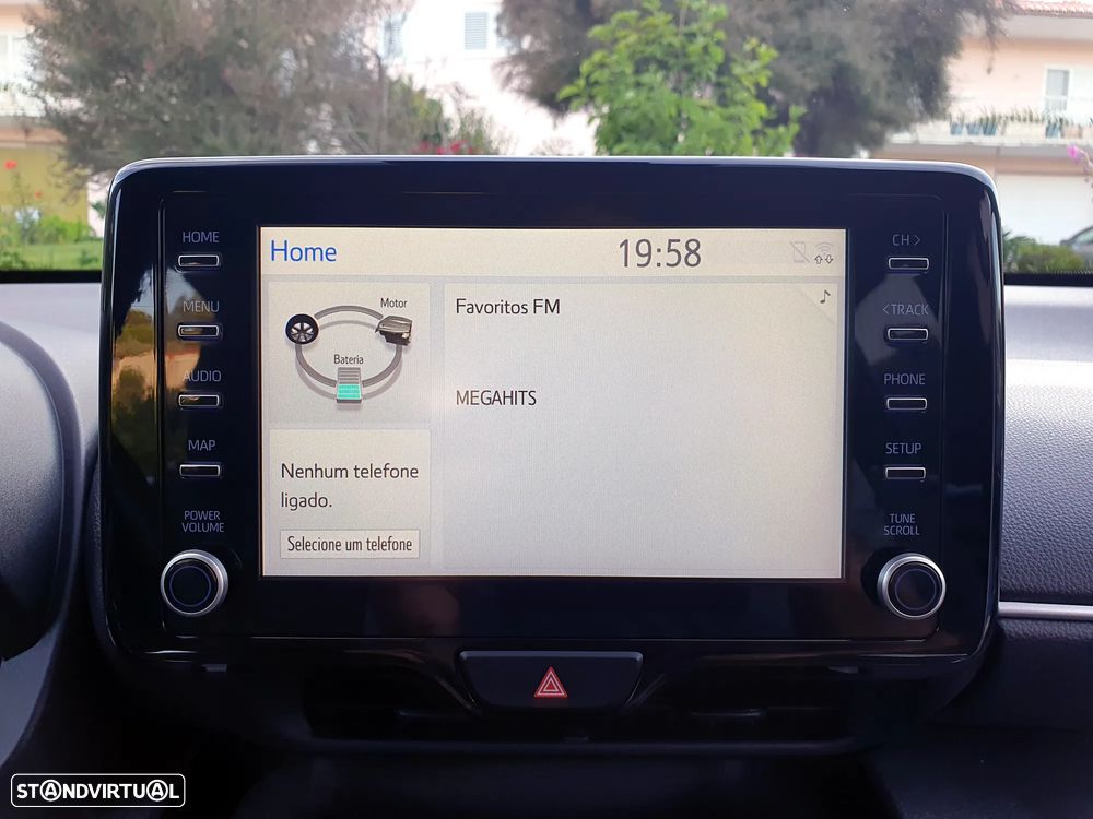 Toyota Yaris Cross 1.5 HDF Comfort Plus - 25