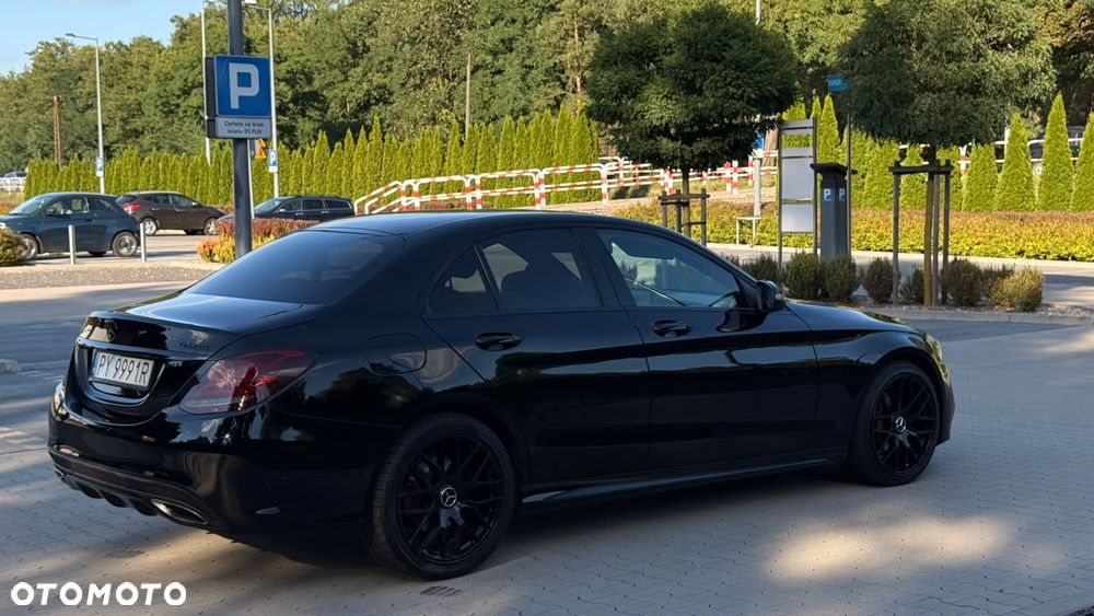 Mercedes-Benz Klasa C 200 4-Matic 9G-TRONIC - 22