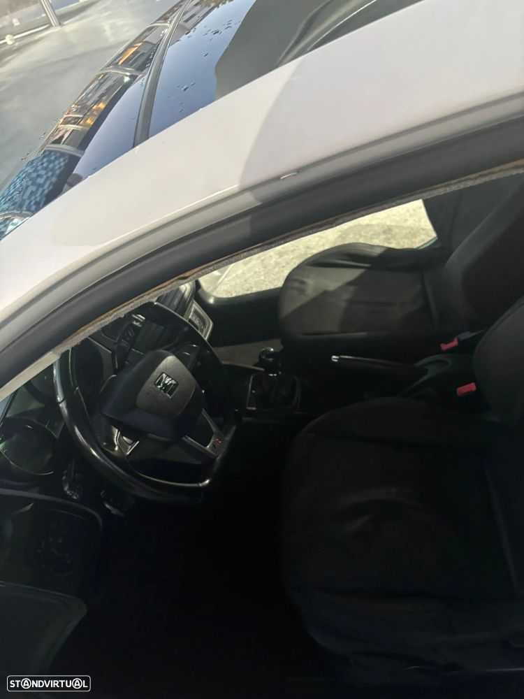 SEAT Ibiza SC 1.6 TDi FR - 5