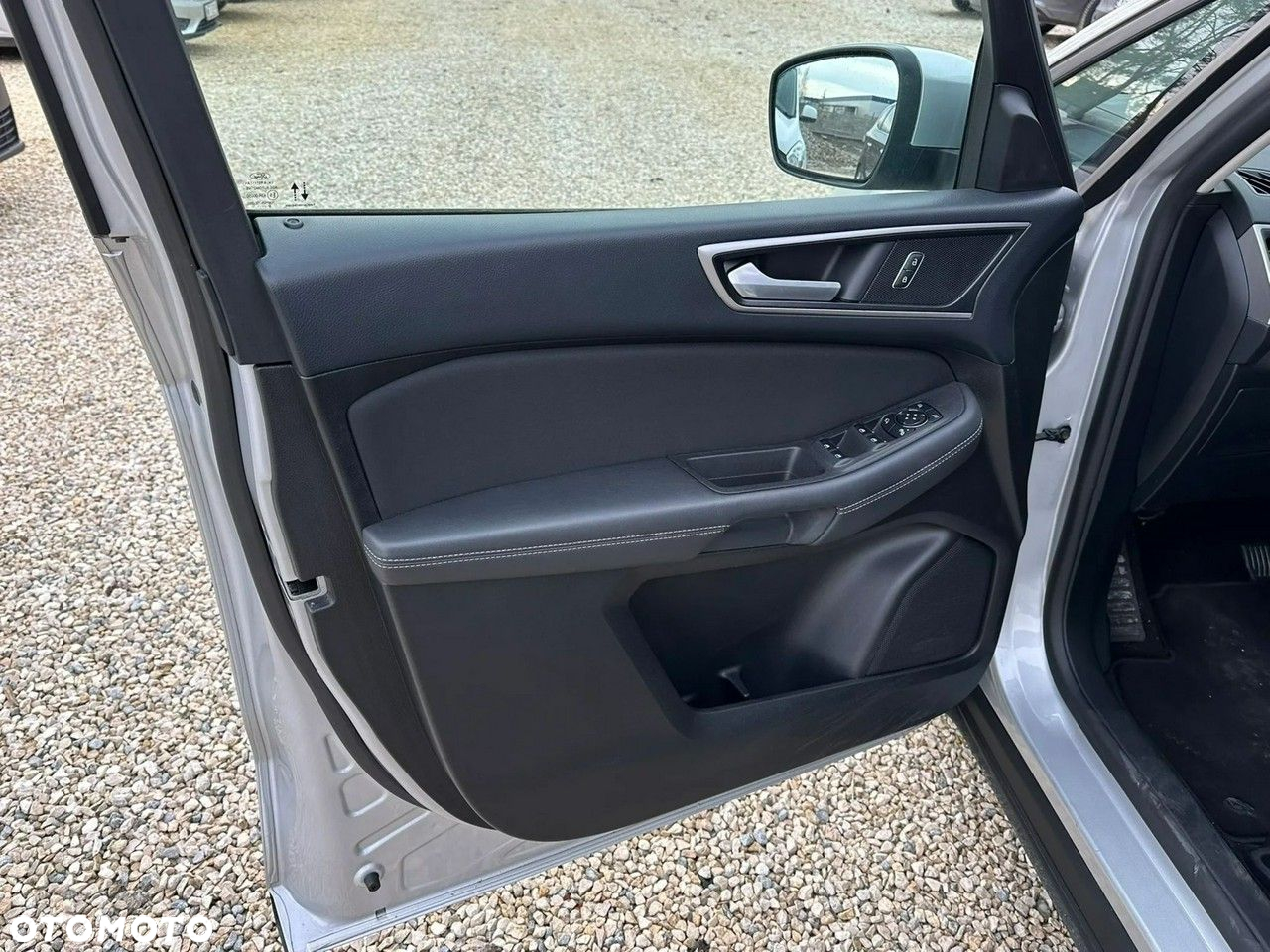 Ford S-Max - 8
