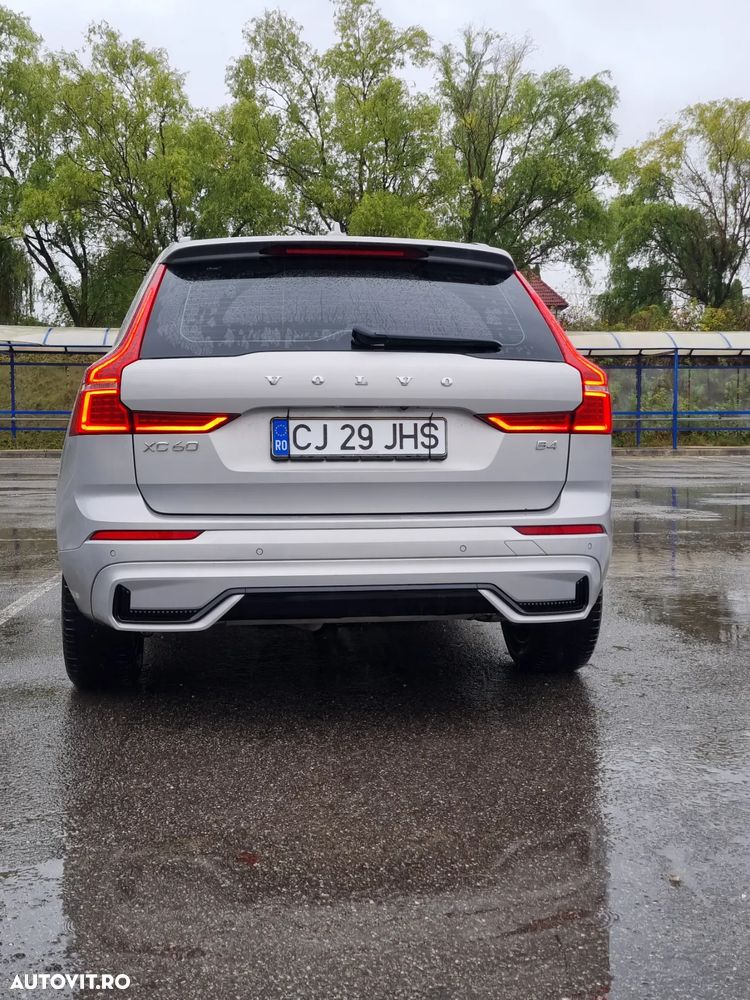 Volvo XC 60 B4 MHEV R-Design - 5