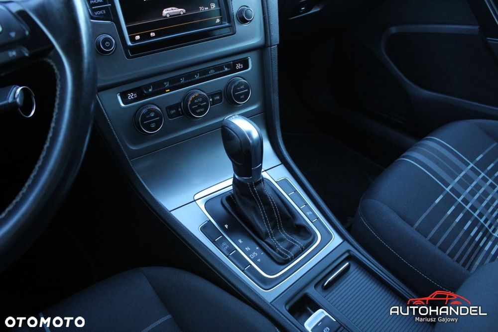 Volkswagen Golf - 16