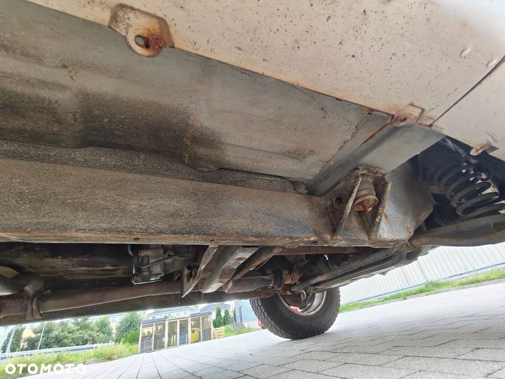 Suzuki Grand Vitara 2.0 - 6
