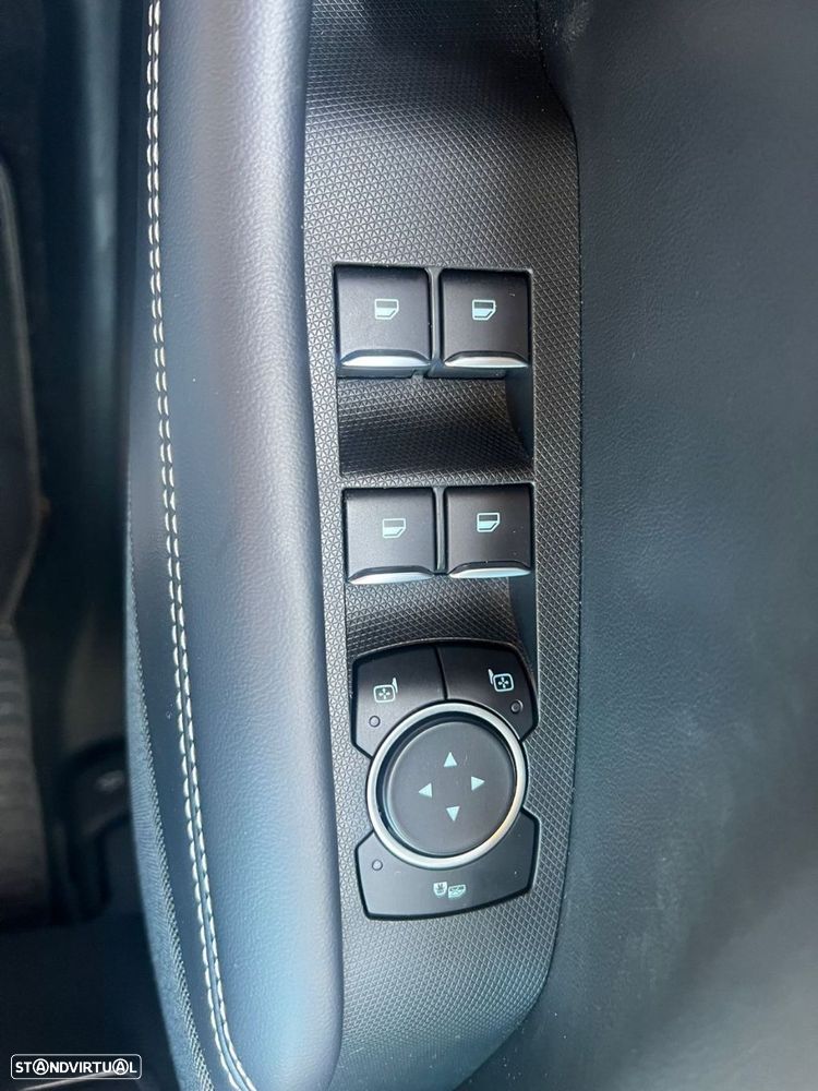 Ford Mustang Mach-E 75.7 kWh Premium AWD - 9