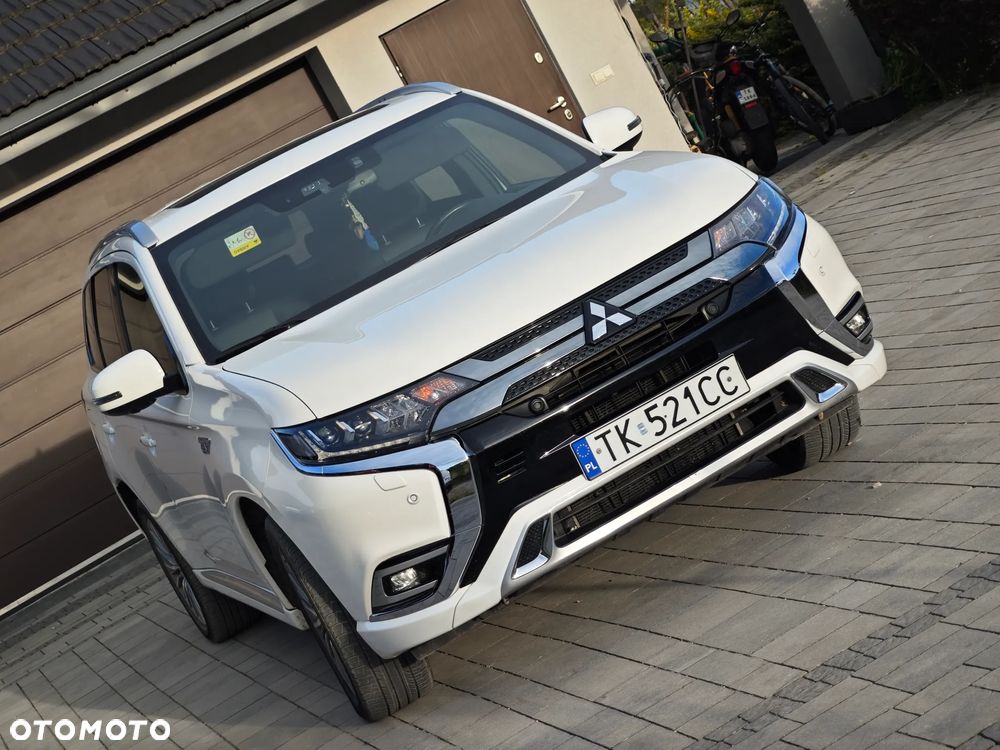 Mitsubishi Outlander Instyle + - 11
