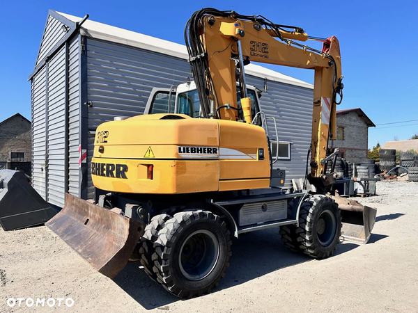 Liebherr A 312
