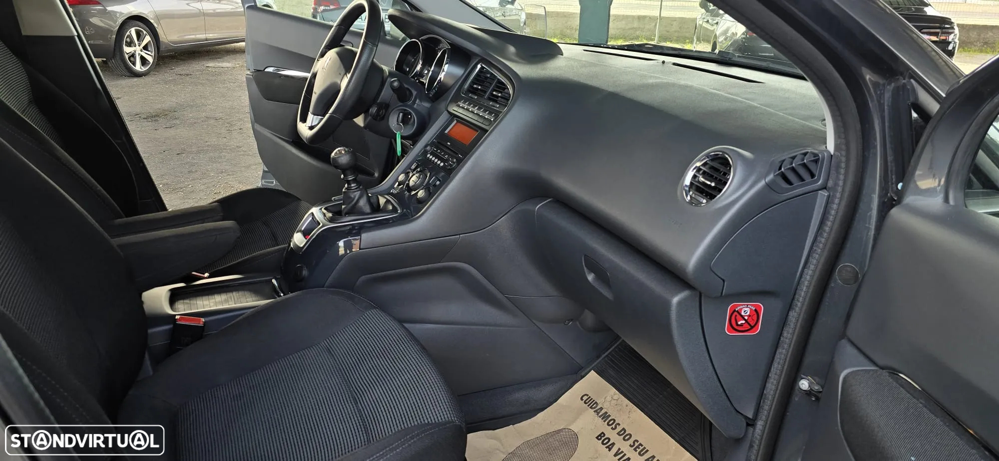 Peugeot 5008 2.0 HDi Executive JLL17 - 22