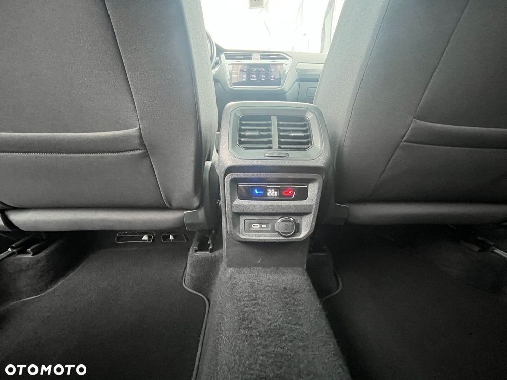 Volkswagen Tiguan Allspace 2.0 TDI 4Mot Elegance DSG - 17