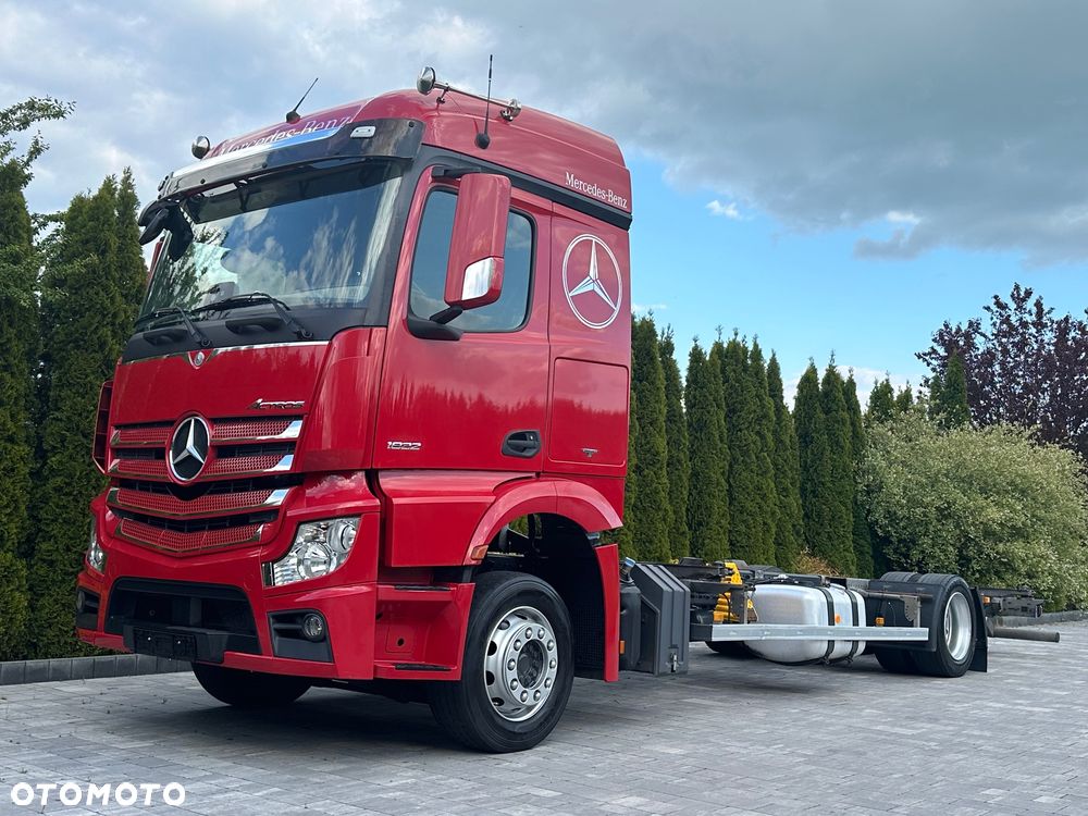 Mercedes-Benz / ACTROS / 1832 / MEGA / BDF / 159 000 tys.km. / - 19