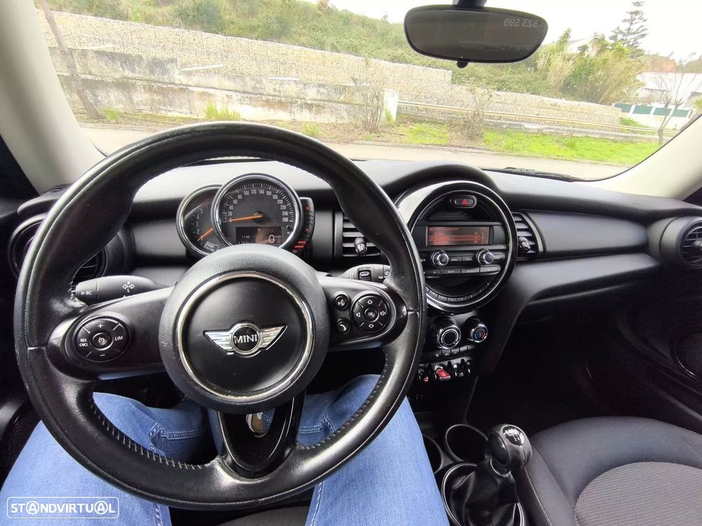 MINI 3 Portas One D - 10