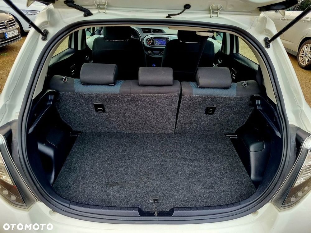 Toyota Yaris 1.5 VVT-i Selection - 13