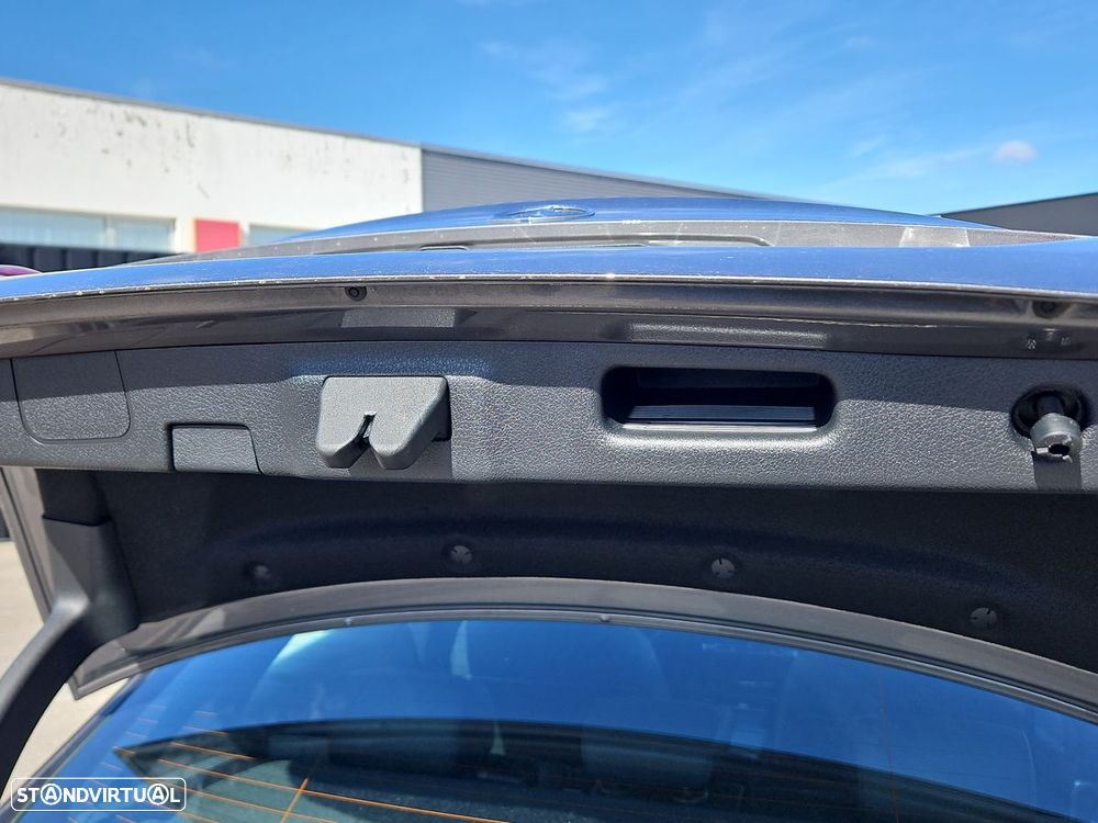 Mercedes-Benz A 180 Limousine d 8G-DCT Progressive - 19