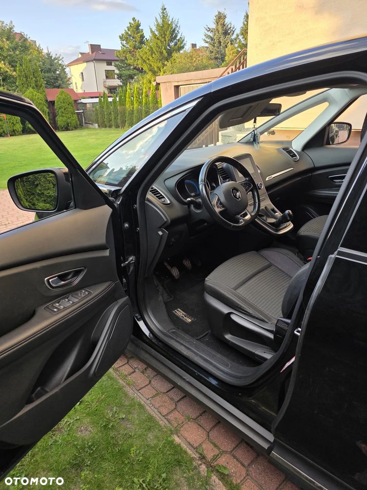 Renault Scenic - 2