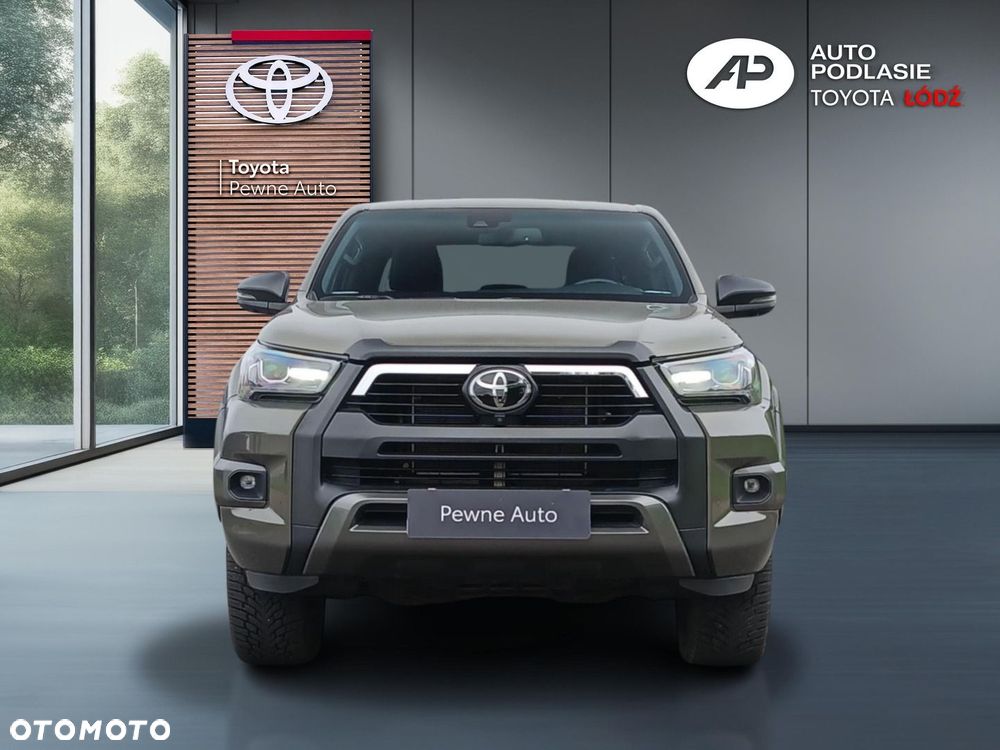 Toyota Hilux 2.8 D-4D Double Cab Invincible Sport 4x4 - 2