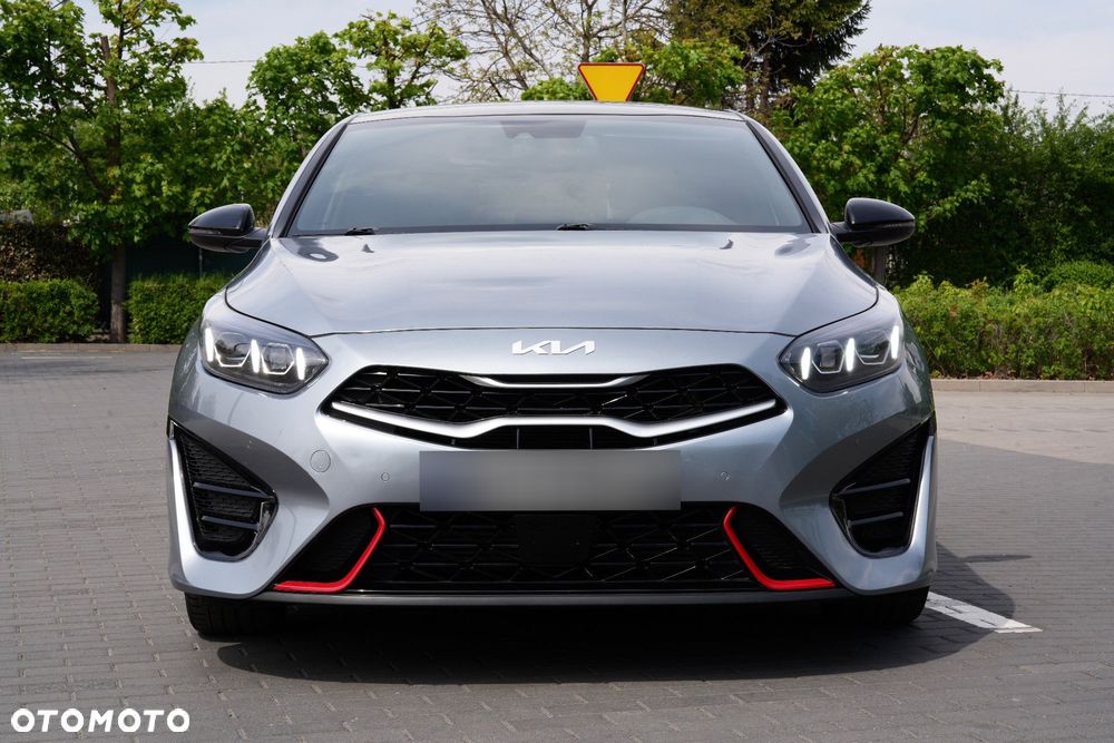 Kia ProCeed - 1