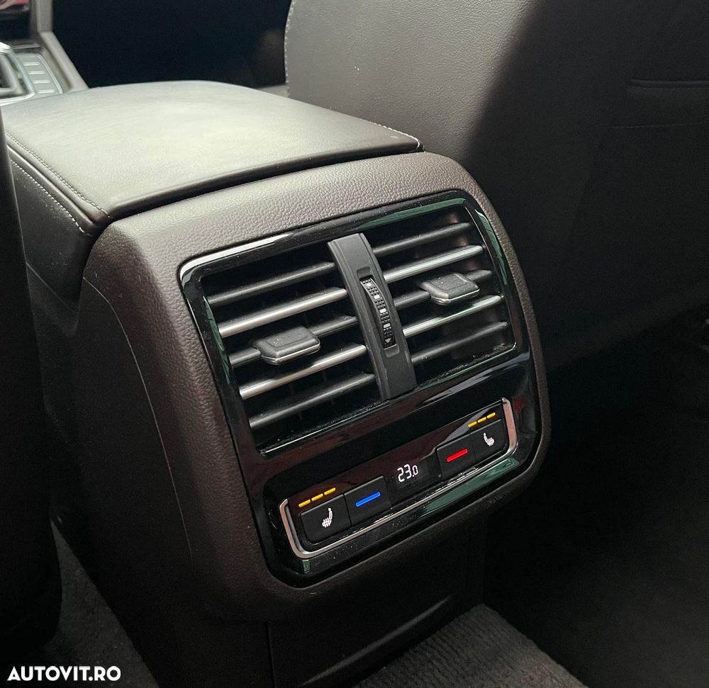 Volkswagen Passat 2.0 TDI SCR 4Motion DSG Highline - 26