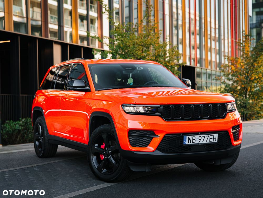 Jeep Grand Cherokee - 1