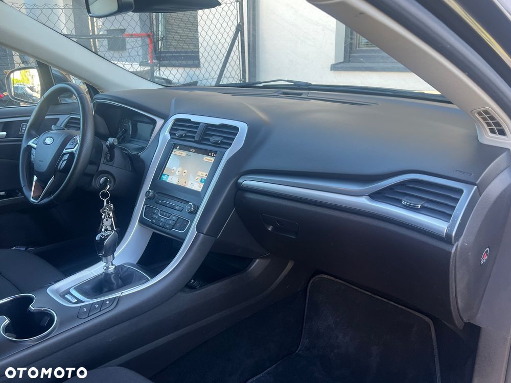 Ford Mondeo 1.5 EcoBoost Trend - 10