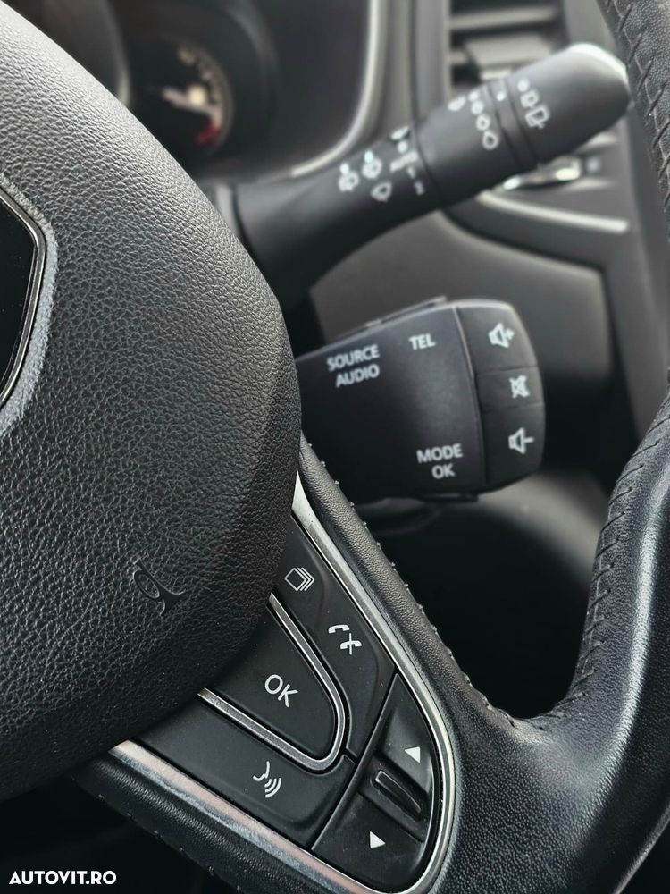 Renault Megane BLUE dCi 115 EDC INTENS - 13