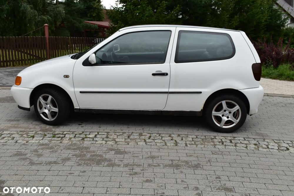 Volkswagen Polo 16V - 4