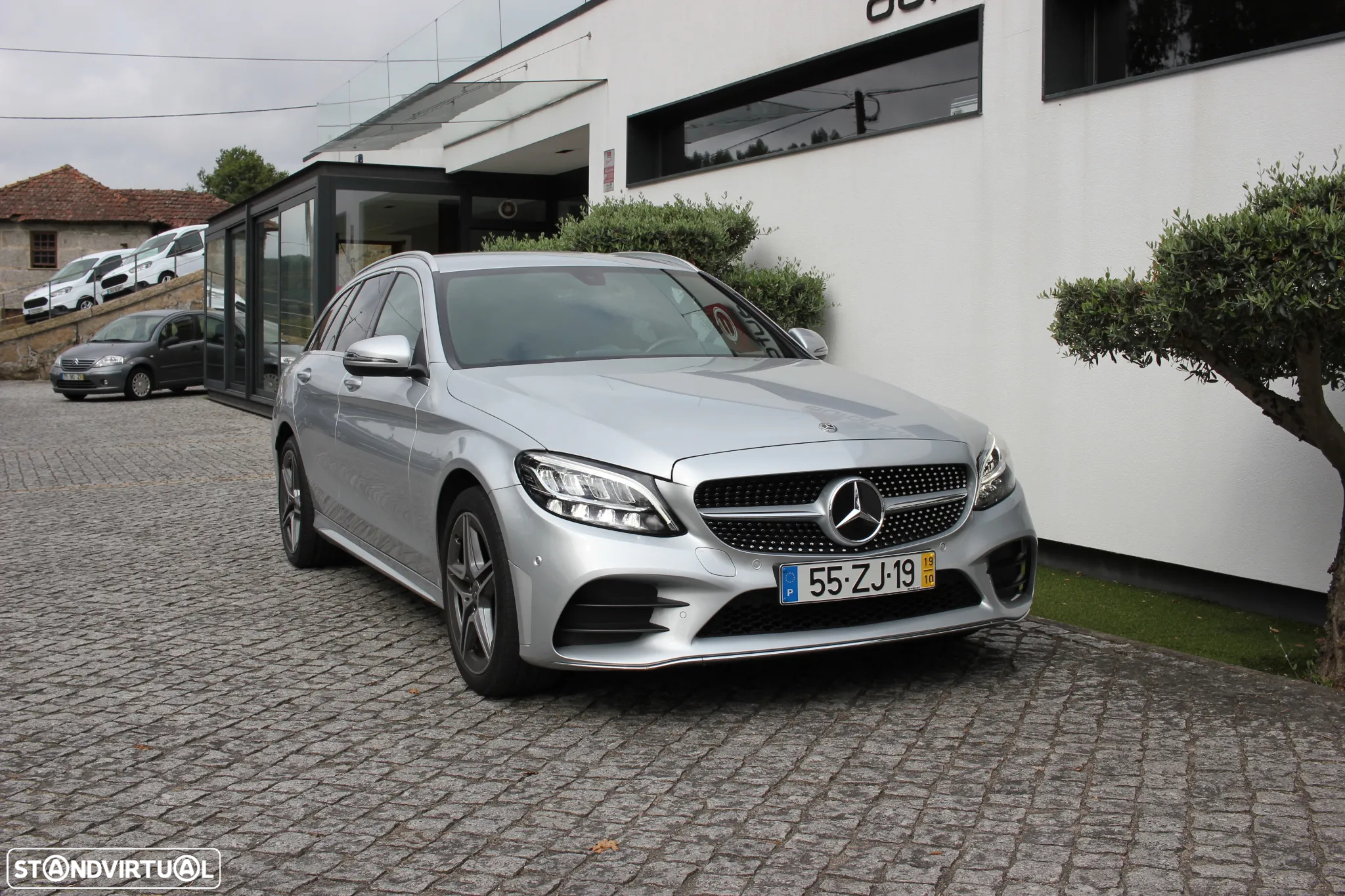 Mercedes-Benz C 220 d AMG Line - 4