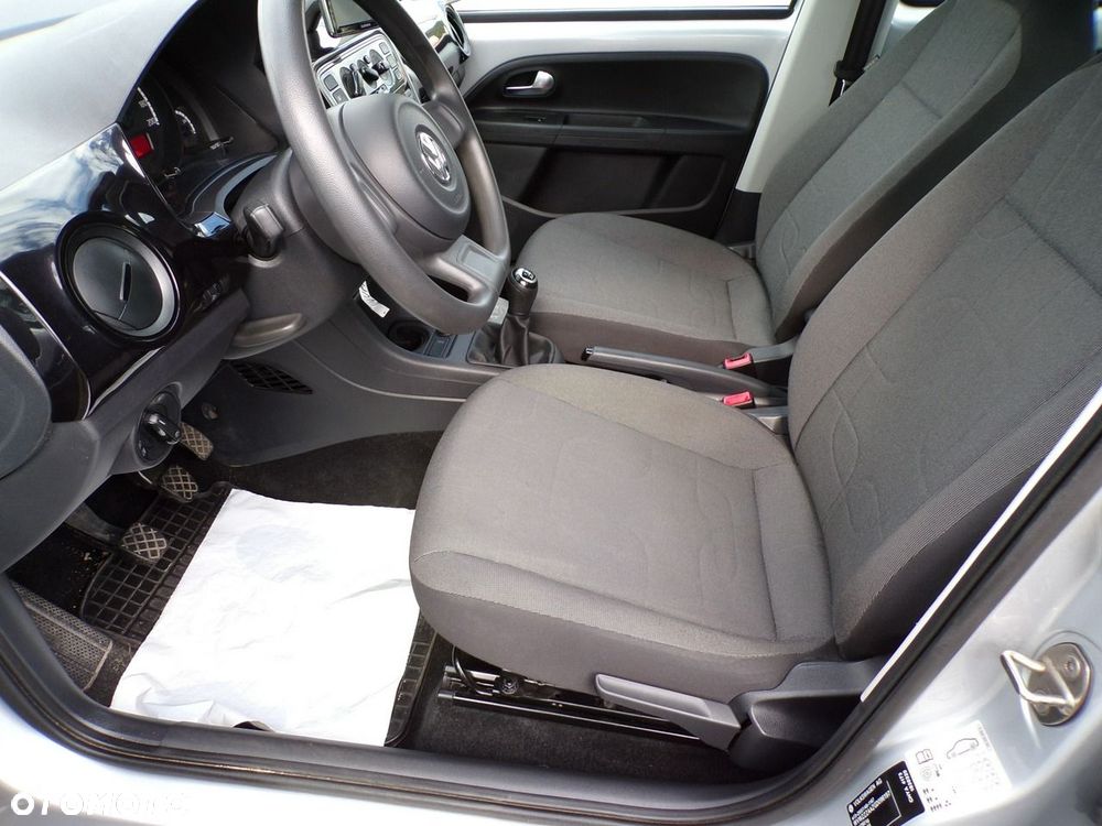 Volkswagen up! - 26