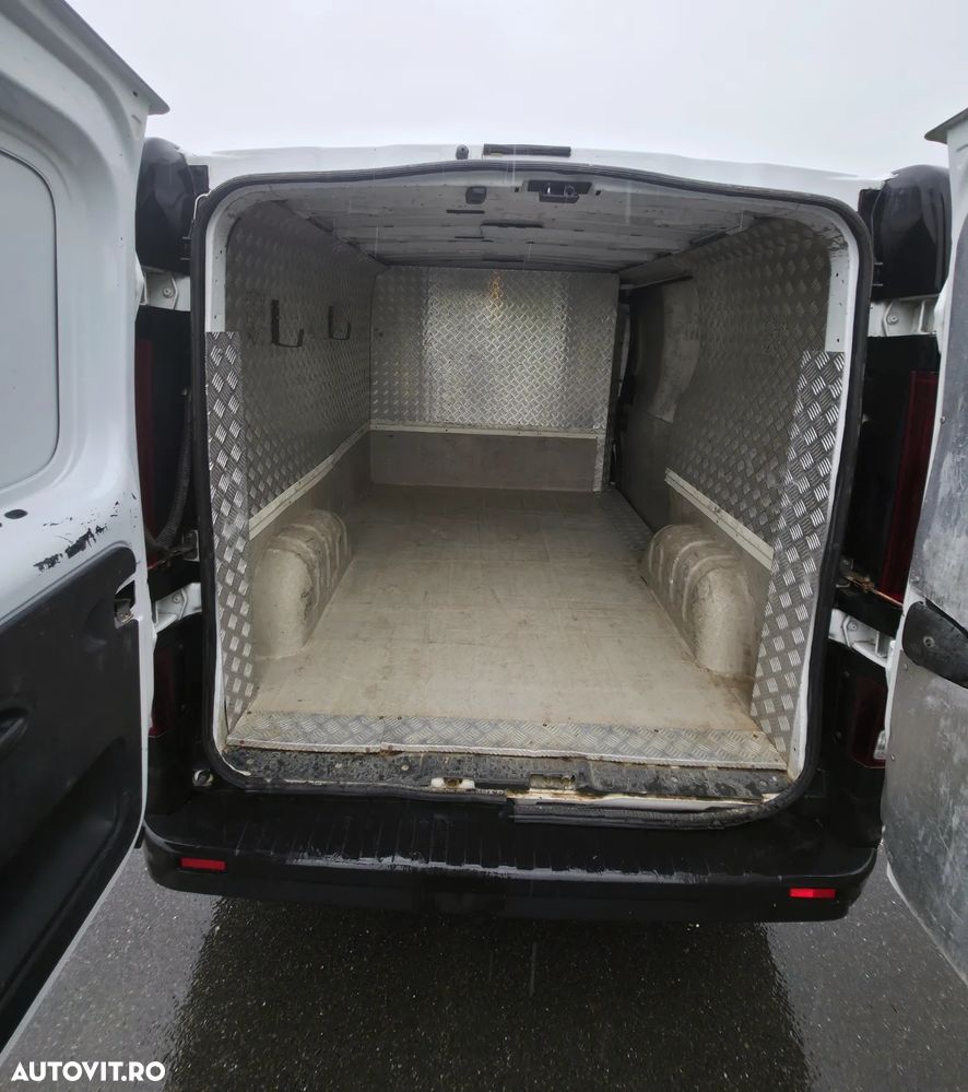 Renault Trafic - 6