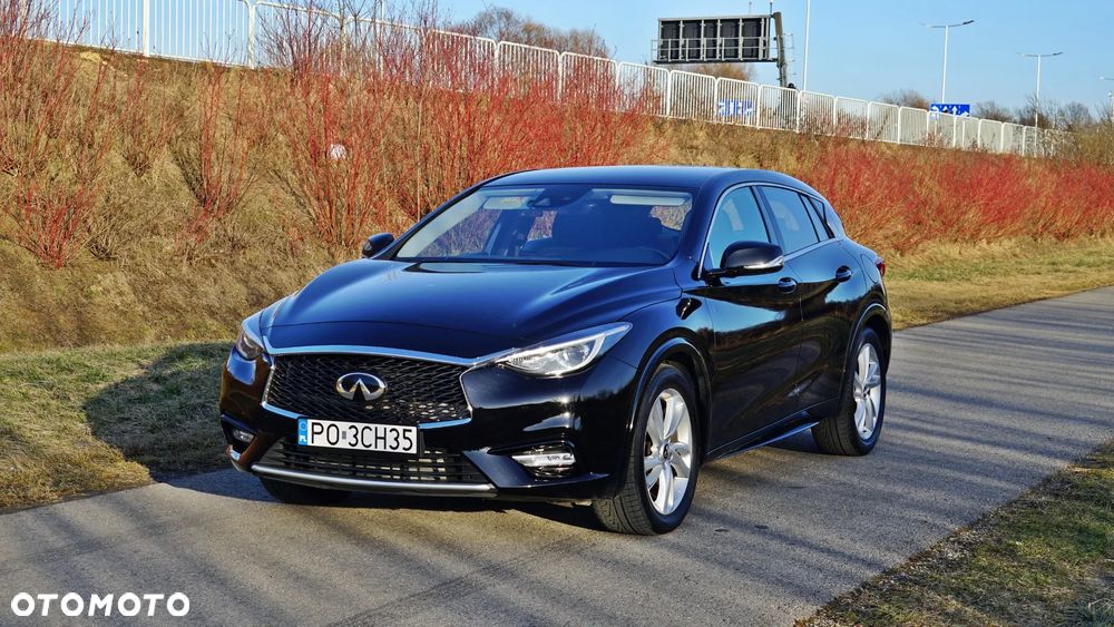 Infiniti Q30 1.5d Premium 7DCT - 1