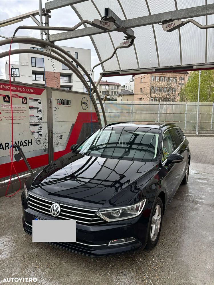 Volkswagen Passat 2.0 TDI DSG (BlueMotion Technology) Trendline - 1