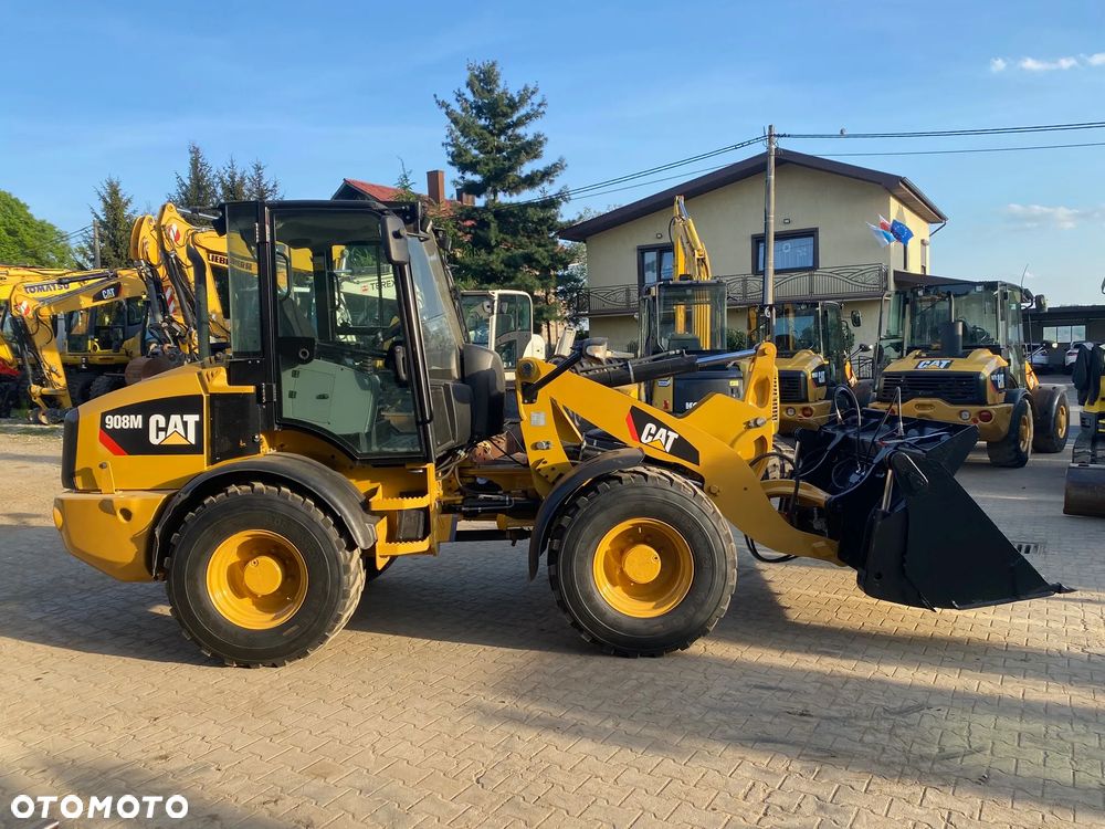 Caterpillar CAT 908M, 2017 ROK, 3900 MTH, ŁYŻKA OTWIERANA + WIDŁY, z NIEMIEC, - 6