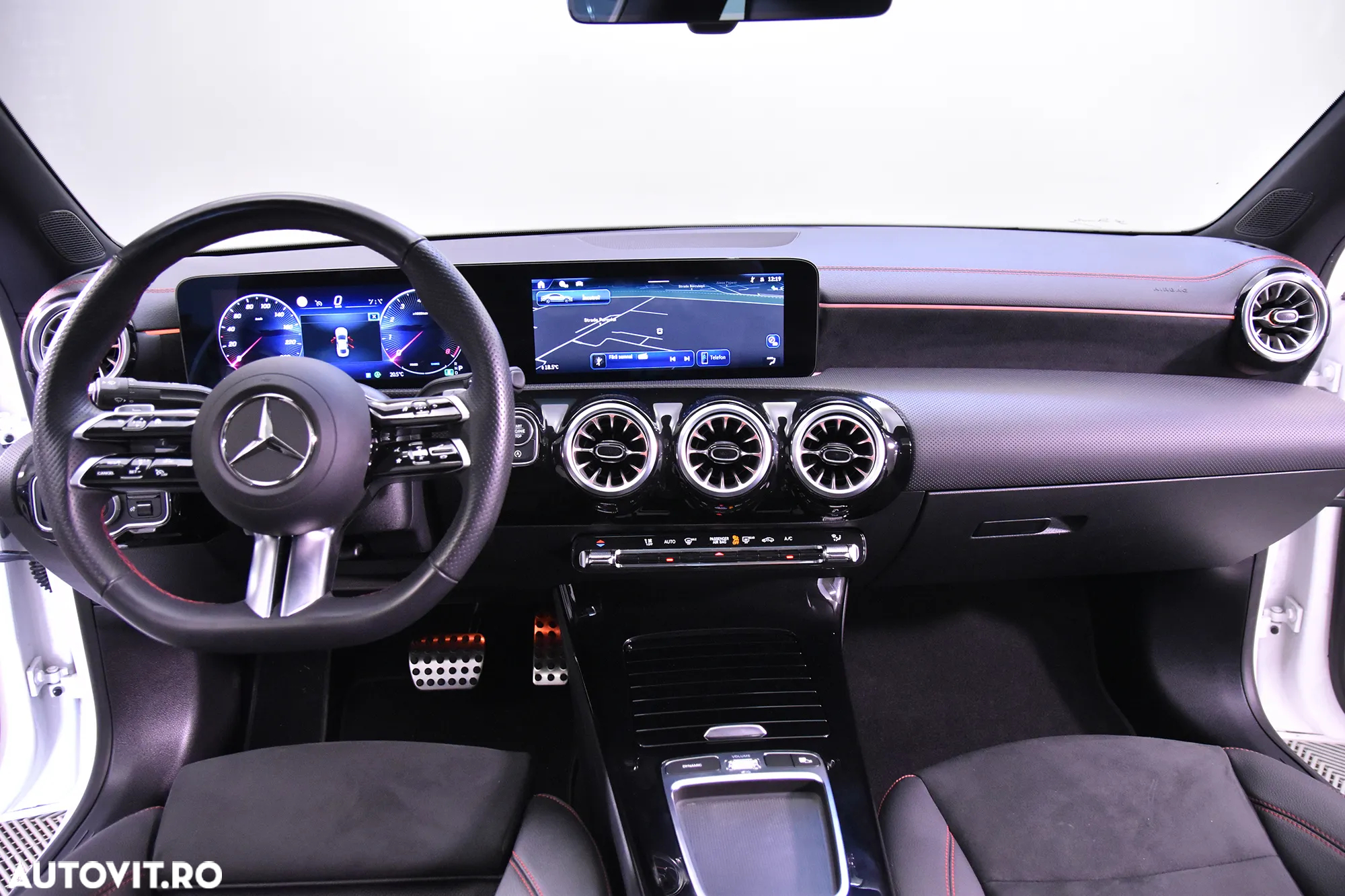 Mercedes-Benz CLA - 10