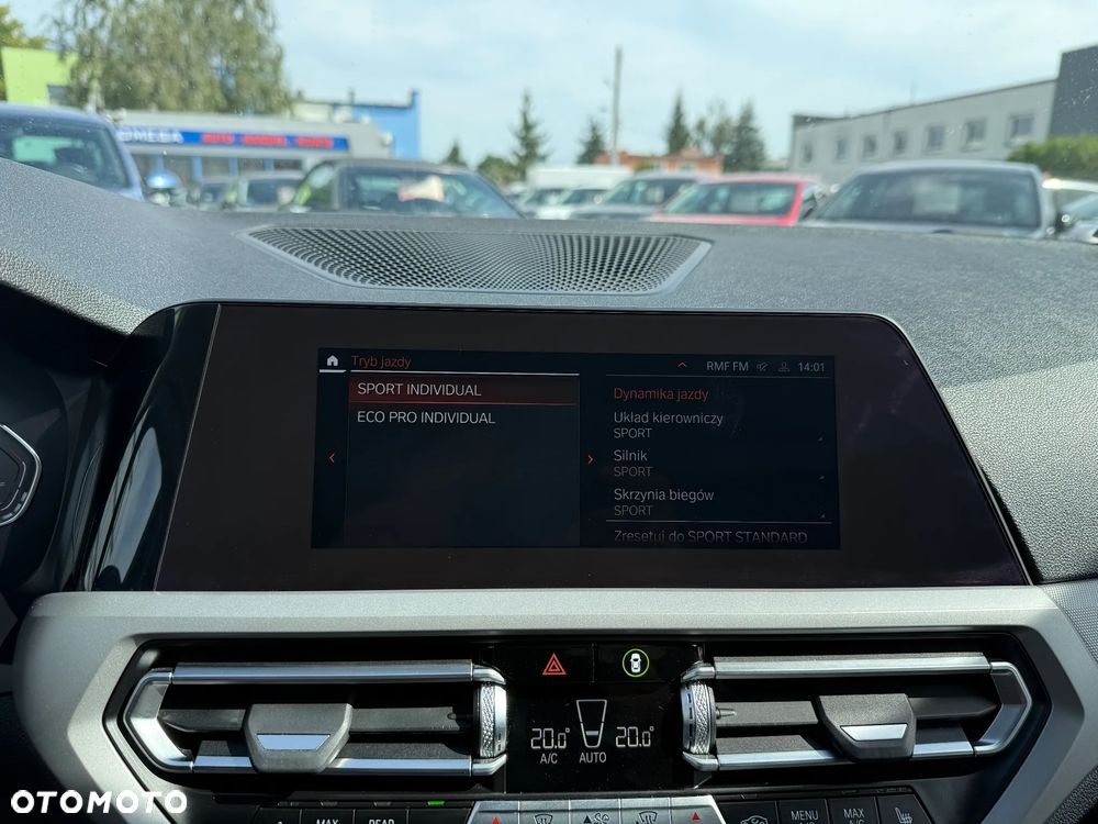 BMW Seria 3 318i - 19