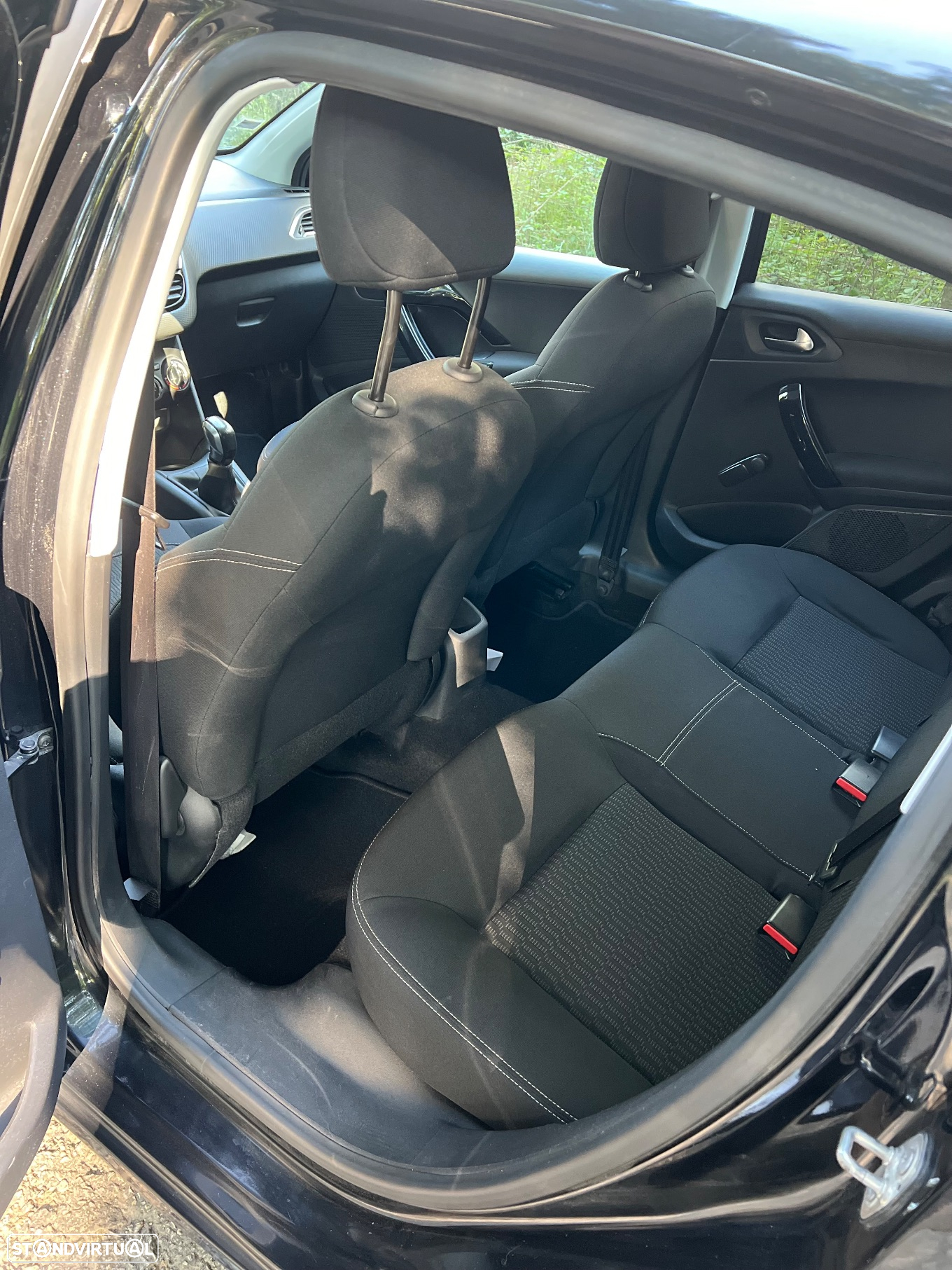 Peugeot 208 1.2 PureTech Style - 9