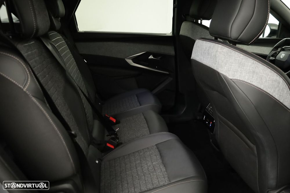 Peugeot 5008 1.2 Hybrid Allure e-DCS6 - 20