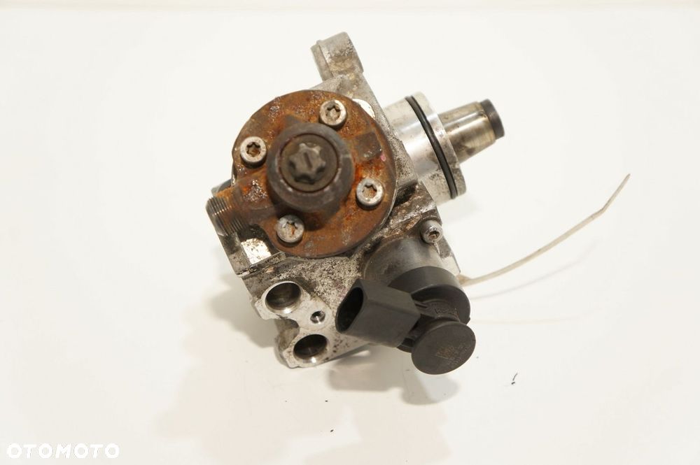 POMPA WTRYSKOWA MERCEDES 2.0 2.2 CDI 0445010736 A6540700001 - 2