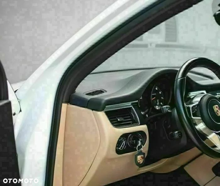 Porsche Macan Standard - 17