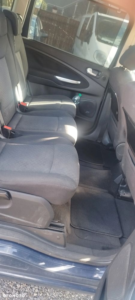 Ford Galaxy 2.0 TDCi Ghia - 11