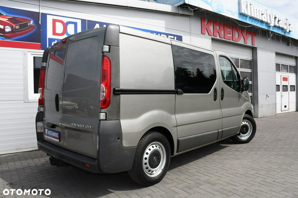Opel Vivaro - 15