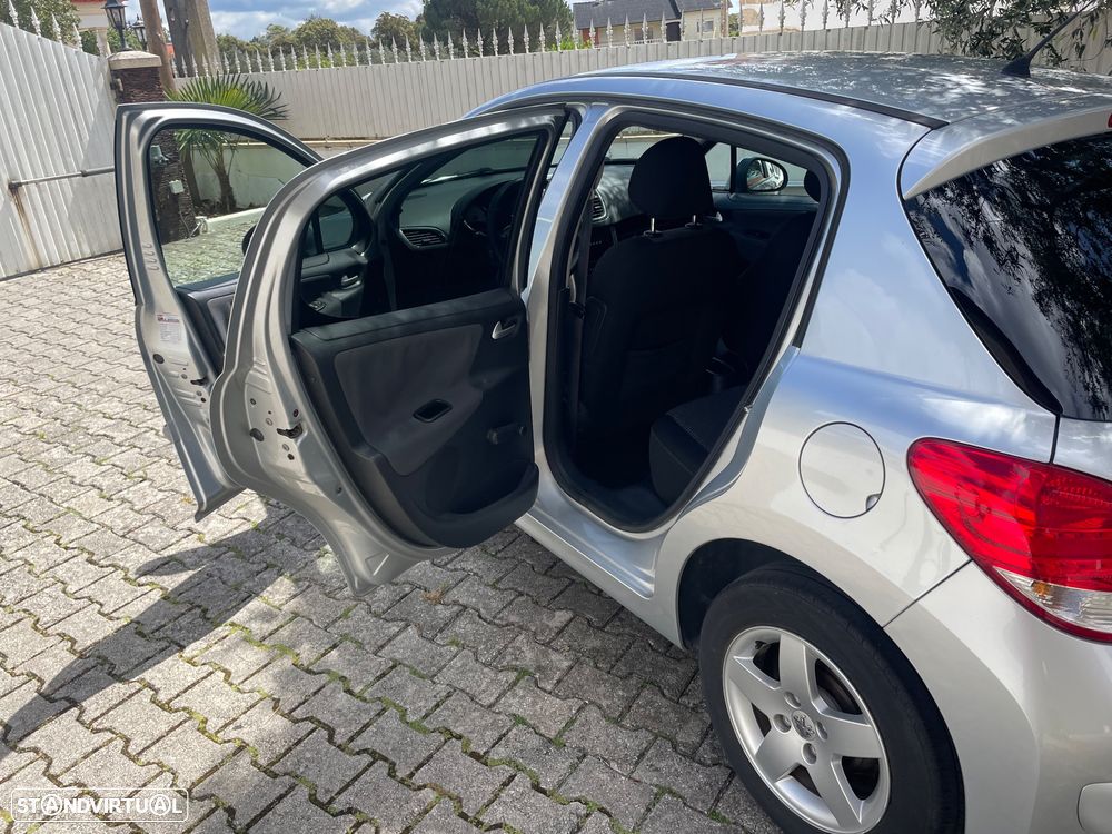 Peugeot 207 1.4 HDi Sport - 12