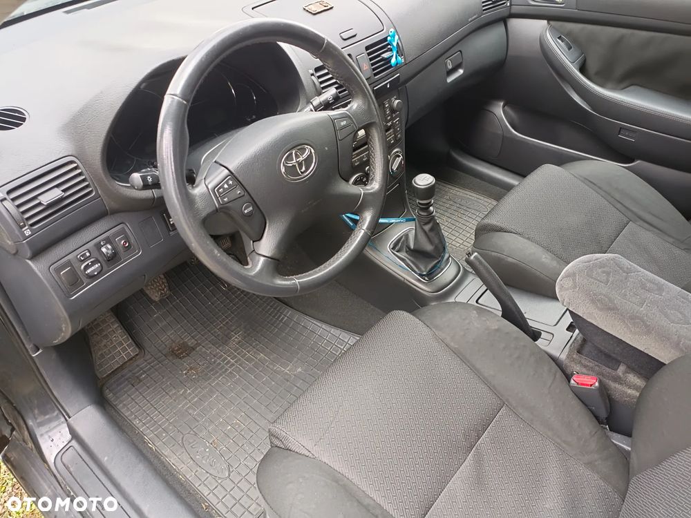 Toyota Avensis 2.0 D-4D Luna - 15