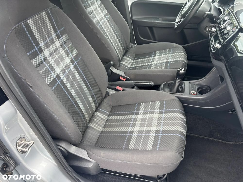 Volkswagen up! BlueMotion Technology club - 5