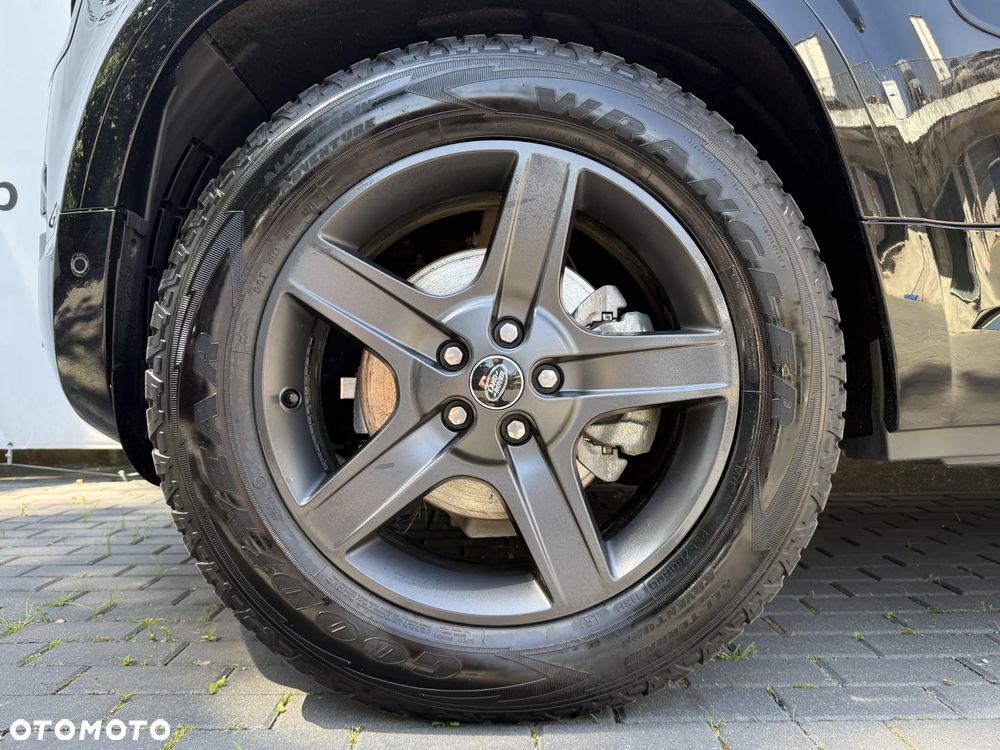 Land Rover Defender 3.0 D250 mHEV X-Dynamic SE - 8