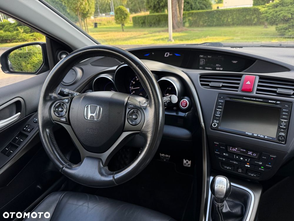 Honda Civic 1.8 Executive NAVI - 34