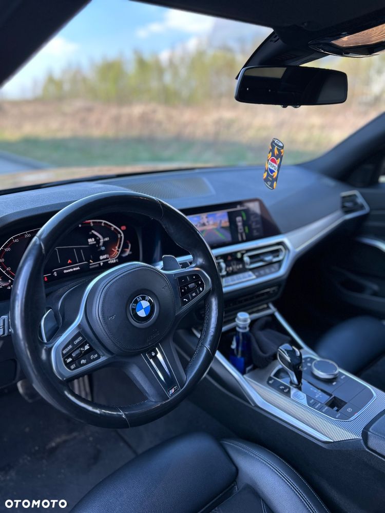 BMW Seria 3 320d xDrive M Sport Shadow - 15
