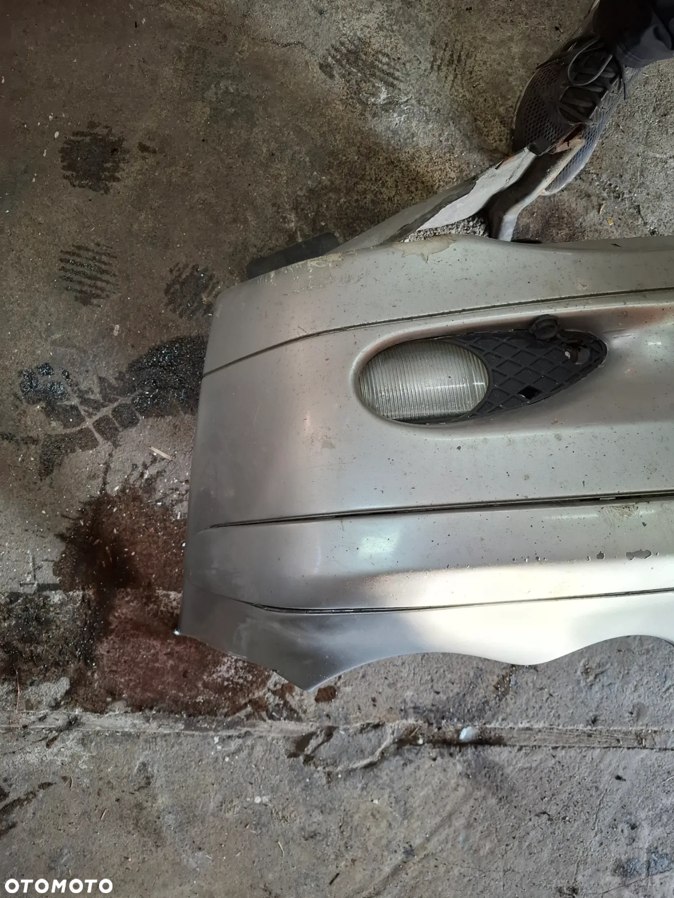 MERCEDES C KLASA W203 ZDERZAK PRZÓD PRZEDNI KOMPLETNY SREBRNY - 3
