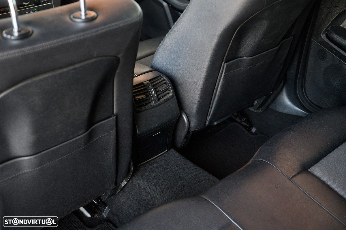 Mercedes-Benz E 250 CDi Avantgarde BE Auto. - 26