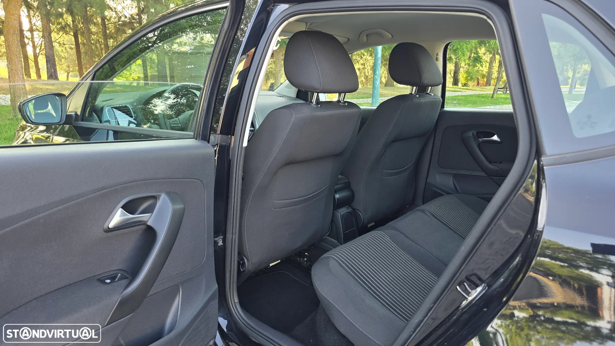 VW Polo 1.4 Highline DSG - 30